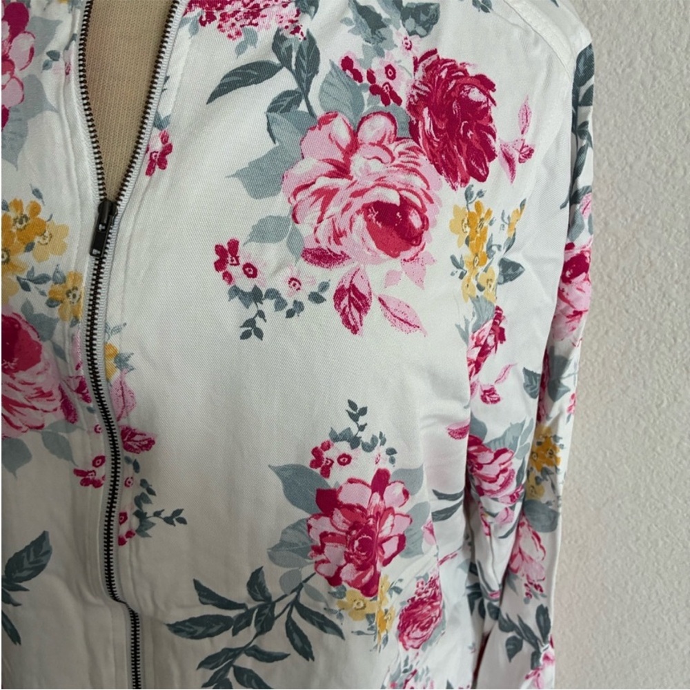 Torrid floral bomber jacket - Picture 3 of 8